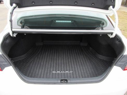 Used 2025 Toyota Camry LE image 29