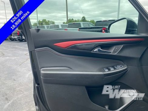 Used 2025 Chevrolet TrailBlazer RS w/ Convenience Package AWD/4WD image 15