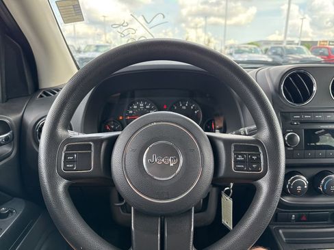 Used 2012 Jeep Compass Sport image 12