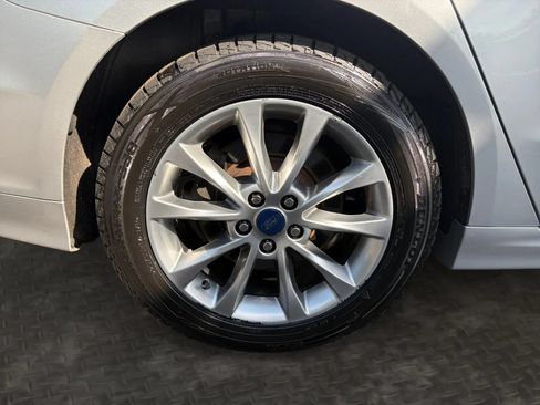 Used 2018 Ford Fusion Energi SE FWD image 39