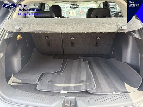 Used 2023 Buick Encore GX Select w/ Sport Touring Package FWD image 7