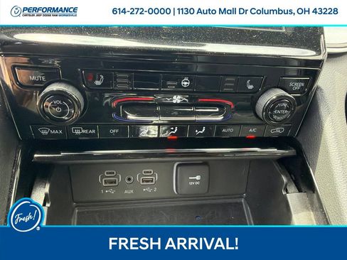 Used 2023 Jeep Grand Cherokee L Laredo AWD/4WD image 24