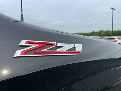 Used 2021 Chevrolet Silverado 1500 Custom Trail Boss AWD/4WD image 8