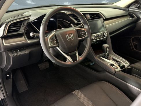 Used 2019 Honda Civic EX image 4
