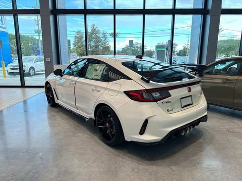 New 2025 Honda Civic Type R image 2