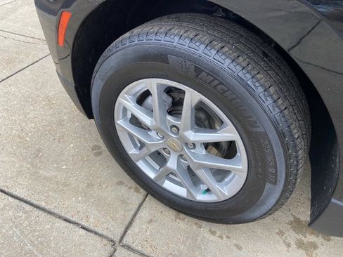 Used 2023 Chevrolet Equinox LS w/ LS Convenience Package image 24