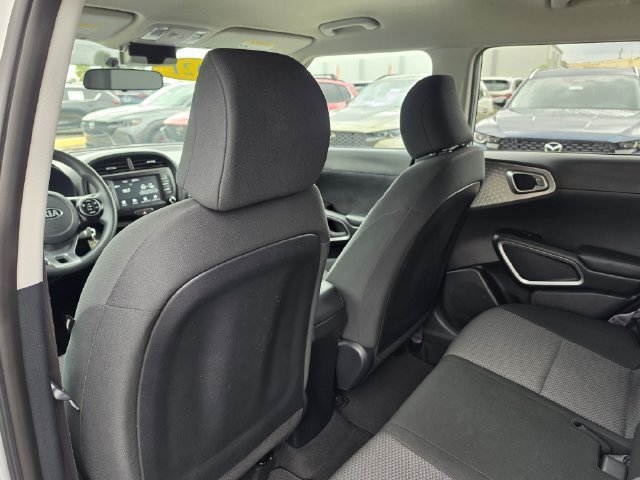 Used 2021 Kia Soul LX FWD image 10