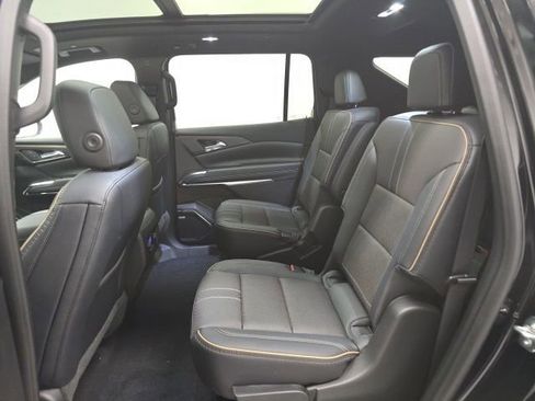 New 2026 Chevrolet Traverse High Country image 21