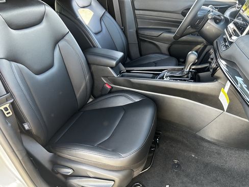 New 2026 Jeep Compass Limited AWD/4WD image 7