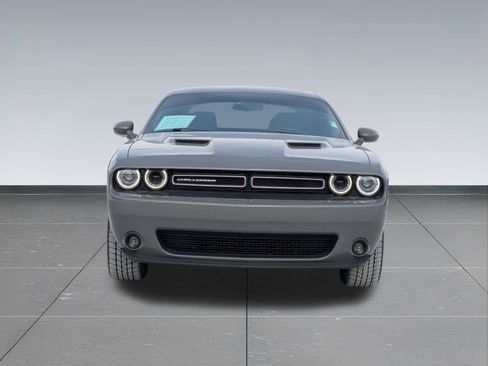 Used 2017 Dodge Challenger GT w/ Driver Convenience Group image 9