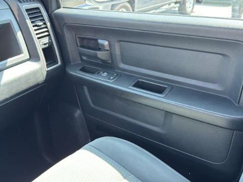 Used 2018 RAM 1500 Express w/ Express Value Package RWD image 28