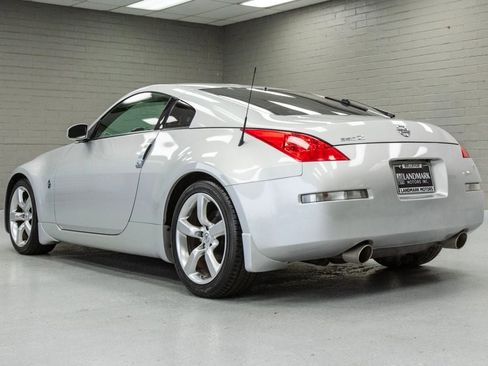 Used 2007 Nissan 350Z Touring w/ Cargo Convenience Pkg image 35