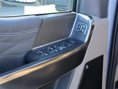 Used 2026 Ford F450 Platinum w/ Platinum Plus Package image 14