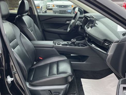 Used 2026 Nissan Rogue SL image 7