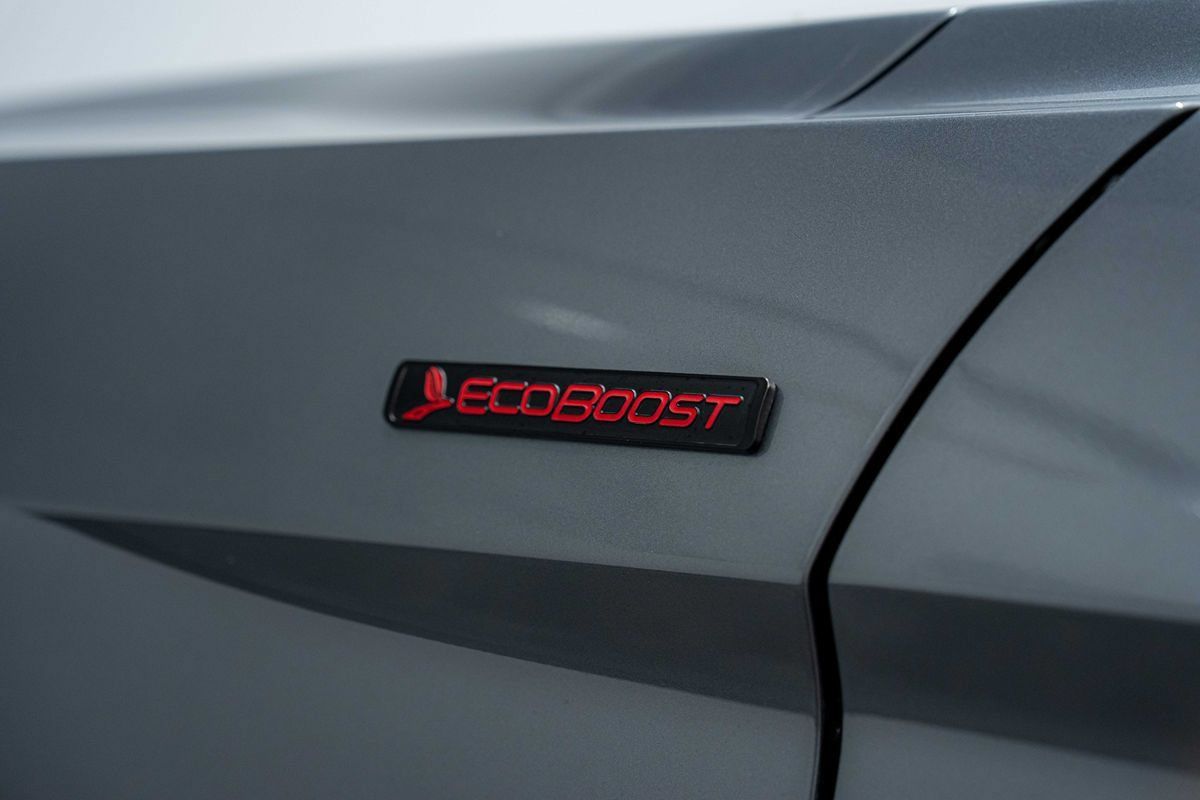 Used 2022 Ford Mustang Coupe w/ Equipment Group 101A RWD image 12