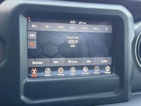 Certified 2022 Jeep Wrangler Unlimited Sport w/ Xtreme Recon 35" Tire Package image 26