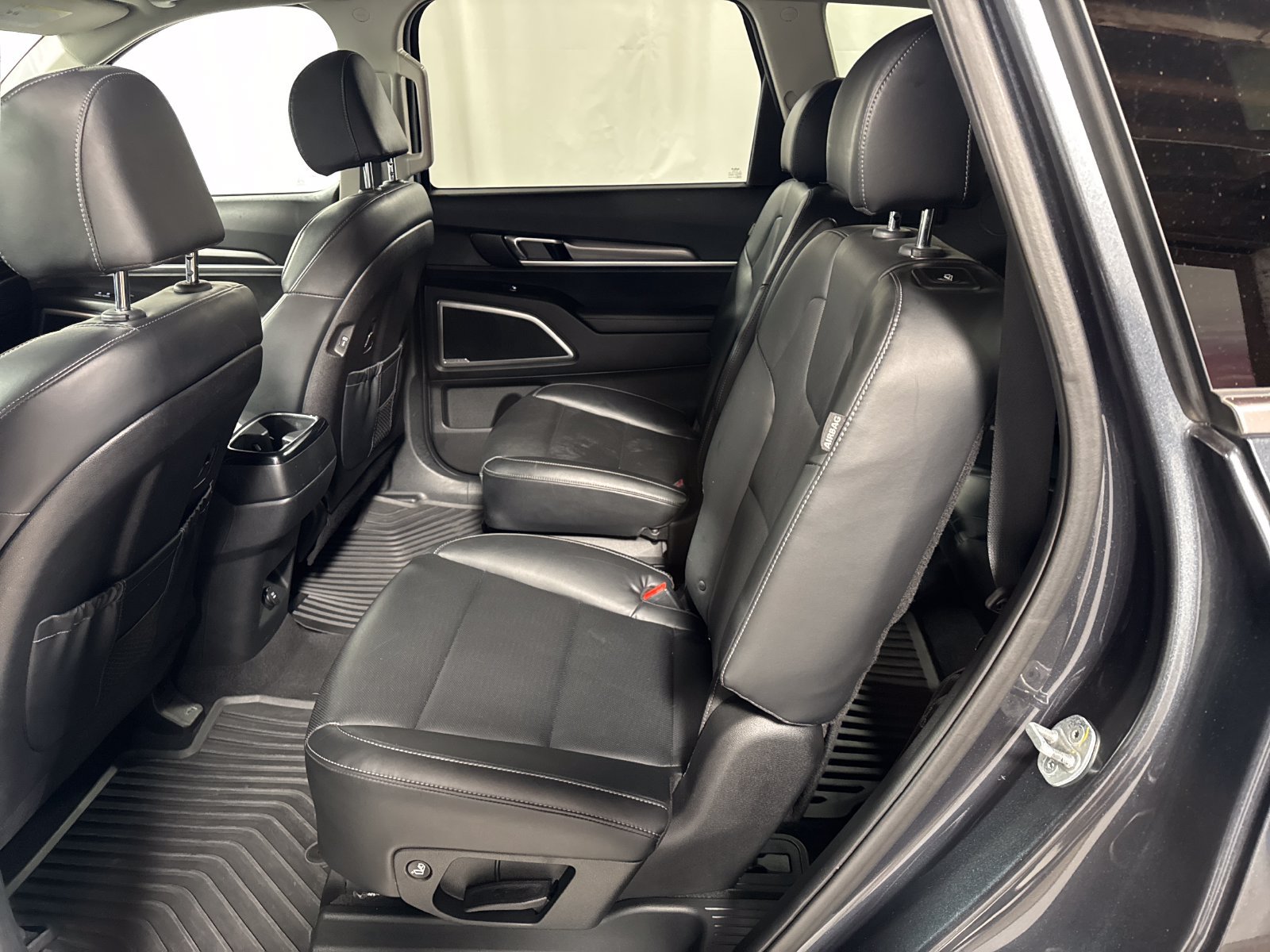 Used 2023 Kia Telluride S AWD/4WD image 5