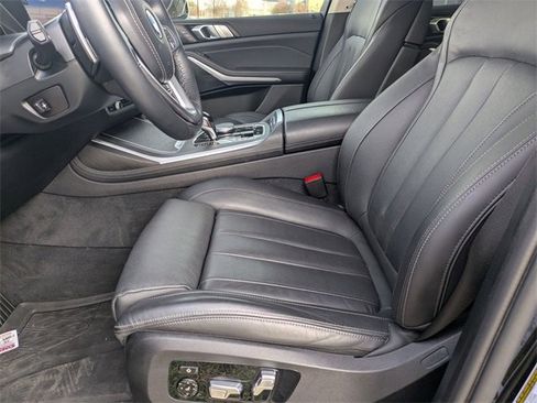 Used 2022 BMW X7 xDrive40i w/ Premium Package image 20