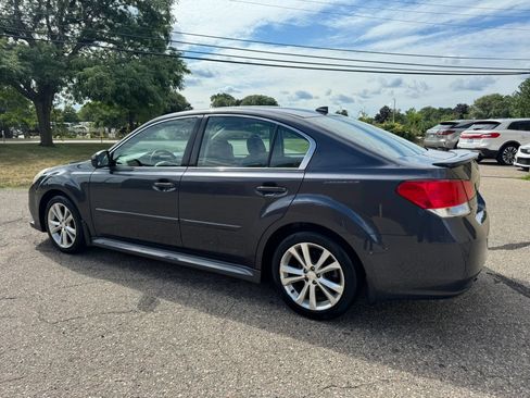 Used 2013 Subaru Legacy 2.5i Limited AWD/4WD image 6