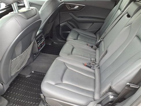 Used 2023 Audi Q7 3.0T Premium Plus w/ Premium Plus Package image 9