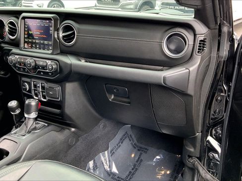 Certified 2023 Jeep Gladiator Overland w/ Popular Equipment Package image 16