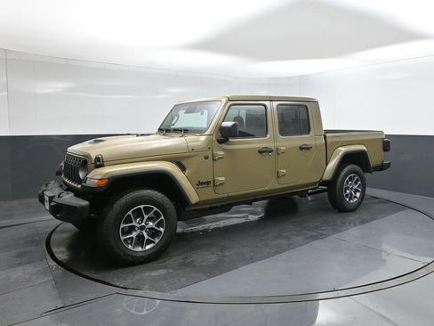 New 2026 Jeep Gladiator Sport AWD/4WD image 30