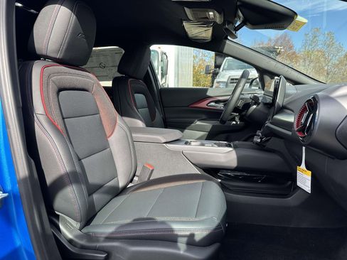 New 2026 Chevrolet Equinox EV RS image 24