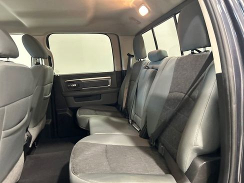 Used 2019 RAM 1500 Big Horn image 32