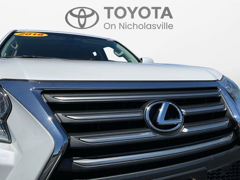Used 2018 Lexus GX 460 Premium w/ Premium Package AWD/4WD image 10