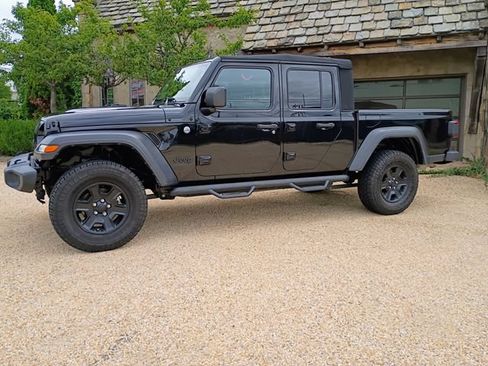 Used 2020 Jeep Gladiator Sport w/ Quick Order Package 23S AWD/4WD image 5
