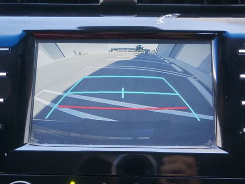 Used 2019 Toyota Camry LE image 35