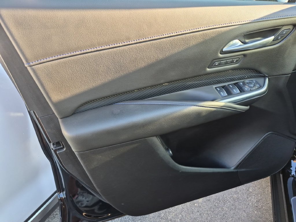 Certified 2024 Cadillac XT4 Sport FWD image 10