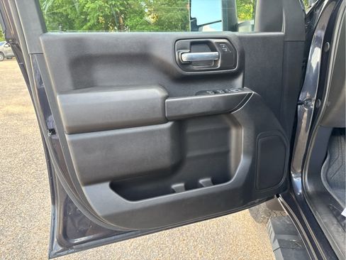 Used 2024 Chevrolet Silverado 2500 Custom w/ Custom Value Package AWD/4WD image 21