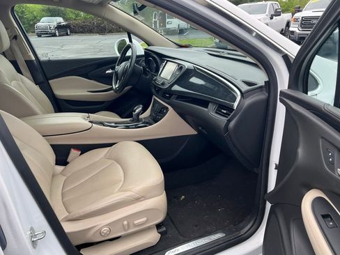 Used 2017 Buick Envision Essence FWD image 9