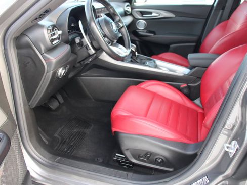 Used 2024 Dodge Hornet R/T Plus w/ Tech Pack Plus w/o Parking image 11