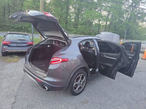 Used 2018 Alfa Romeo Stelvio Sport w/ Quick Order Package 22J Sport image 14