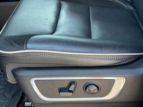 Used 2022 RAM 1500 Laramie w/ Sport Appearance Package image 27