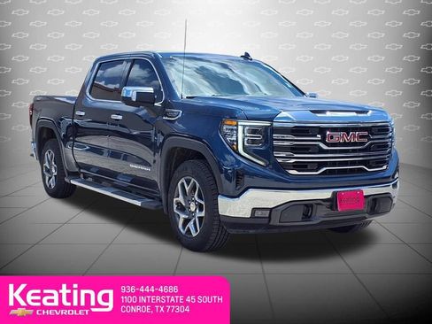 Used 2022 GMC Sierra 1500 SLT w/ SLT Premium Package AWD/4WD image 1