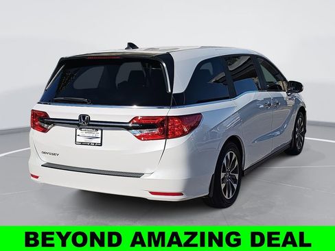 Used 2024 Honda Odyssey EX-L image 3