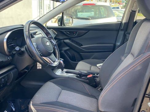 Used 2021 Subaru Crosstrek 2.0i Premium image 11
