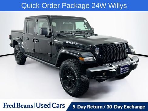Used 2022 Jeep Gladiator Sport AWD/4WD image 1
