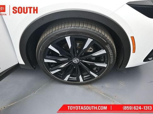 New 2026 Toyota Crown Platinum AWD/4WD image 37
