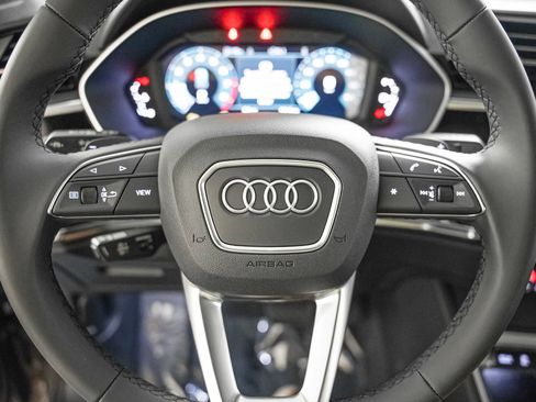 New 2025 Audi Q3 2.0T Premium image 15