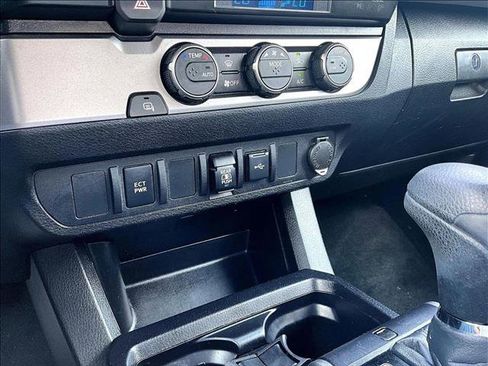 Used 2021 Toyota Tacoma SR5 RWD image 23