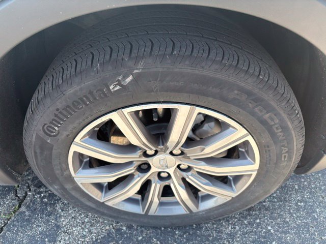 Used 2023 Cadillac XT4 Sport w/ Trailering Package AWD/4WD image 21