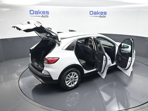 Used 2020 Ford Escape SE FWD image 57