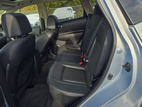 Used 2011 Nissan Rogue SV w/ SL Pkg image 25