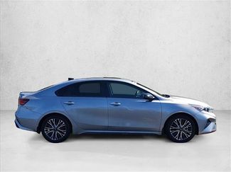 Used 2024 Kia Forte GT-Line w/ GT-Line Premium Package FWD video 4