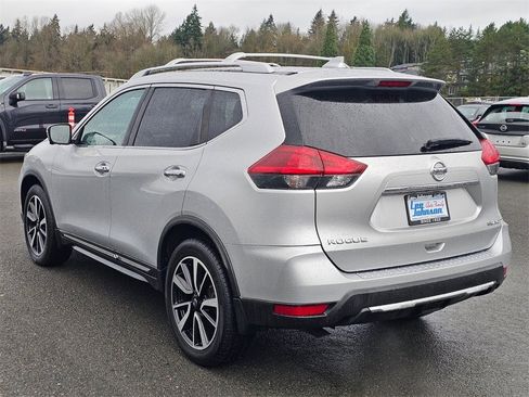 Used 2018 Nissan Rogue SL w/ Premium Package image 7