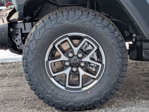 New 2026 Jeep Wrangler Unlimited Rubicon image 24